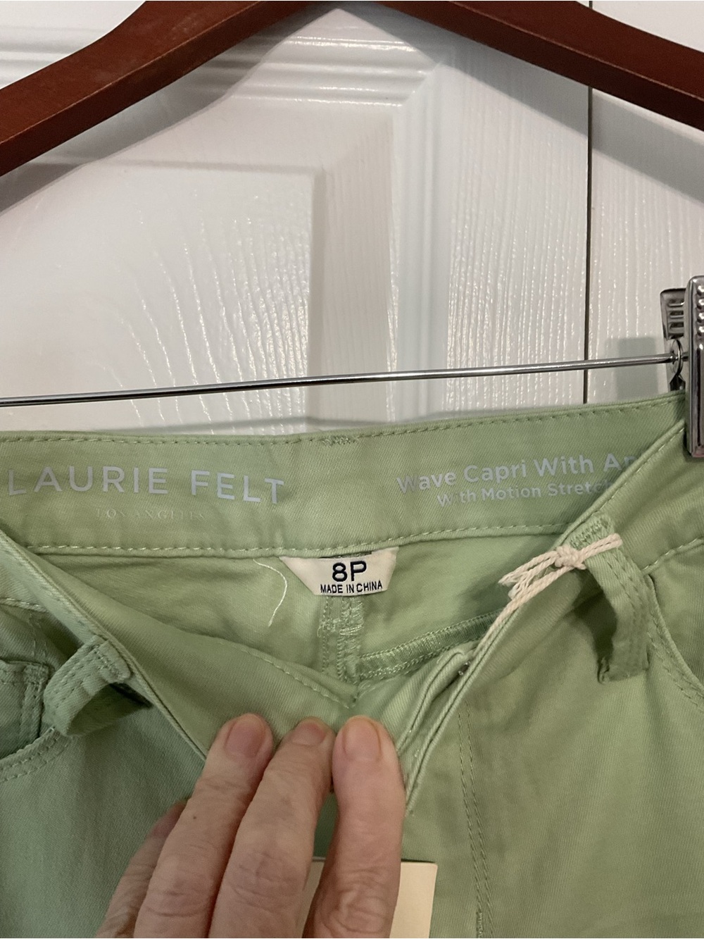 Laurie Felt Women’s Light Green Capri Jeans with Ankle Zips - Picture 6 of 6